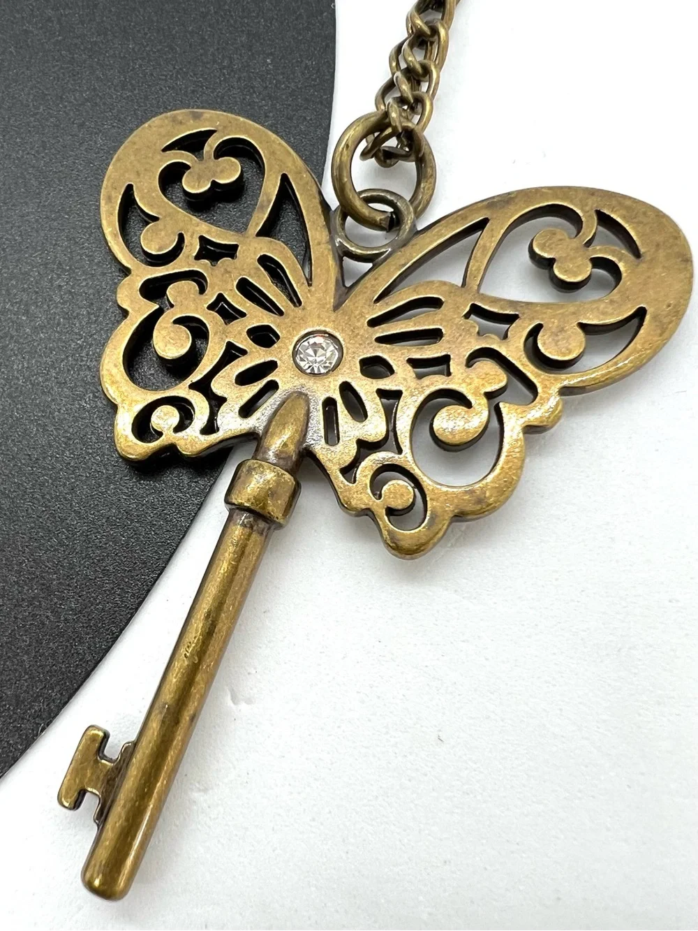 Antique Bronze Butterfly Skeleton Key Rhinestone Purse Charm Bag Pendant